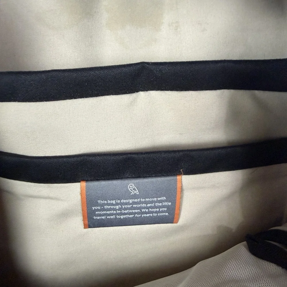 Bellroy Melbourne Backpack Black Laptop 18L Magsnap Closure Travel Work Pockets